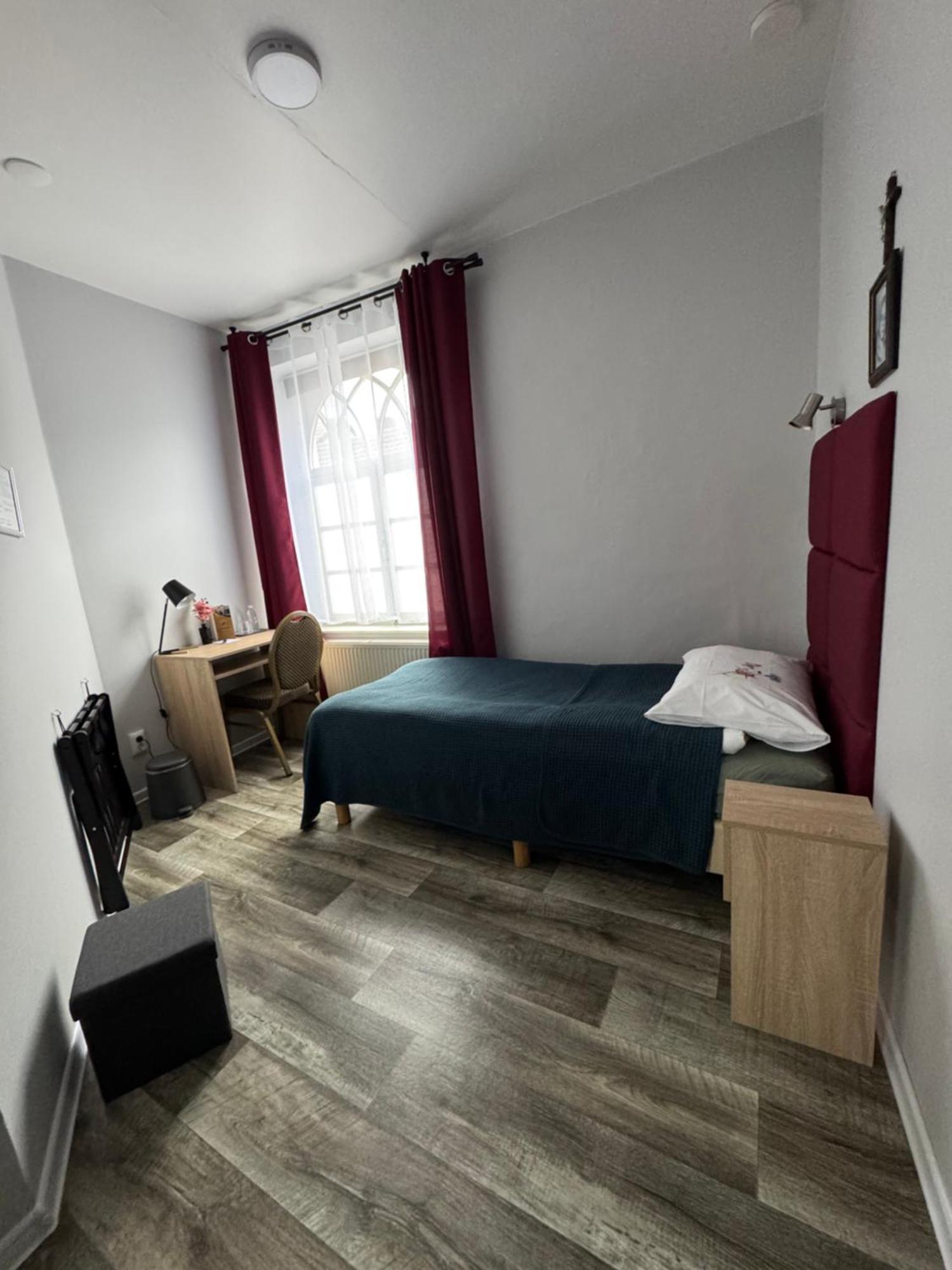 B&B Maria Hart Weert Exterior foto